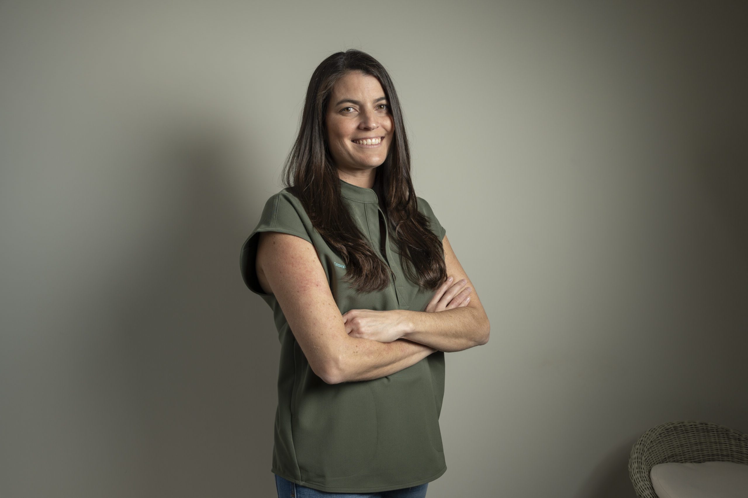 Dra. Lucía Comesaña Piñeiro Endodoncista y Especialista en Implantoprótesis